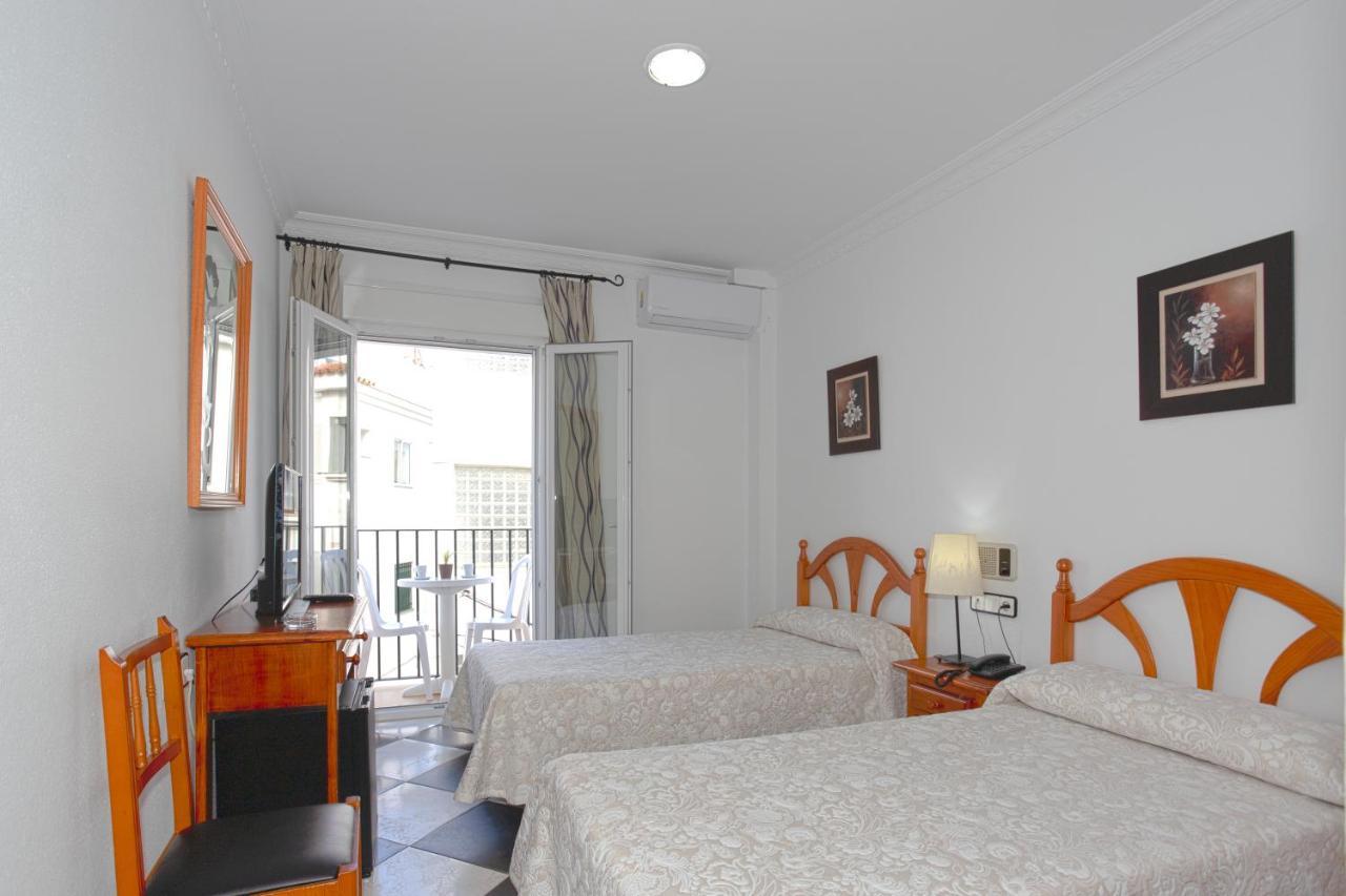 קוניל דה לה פרונטרה Hotel Oasis מראה חיצוני תמונה
