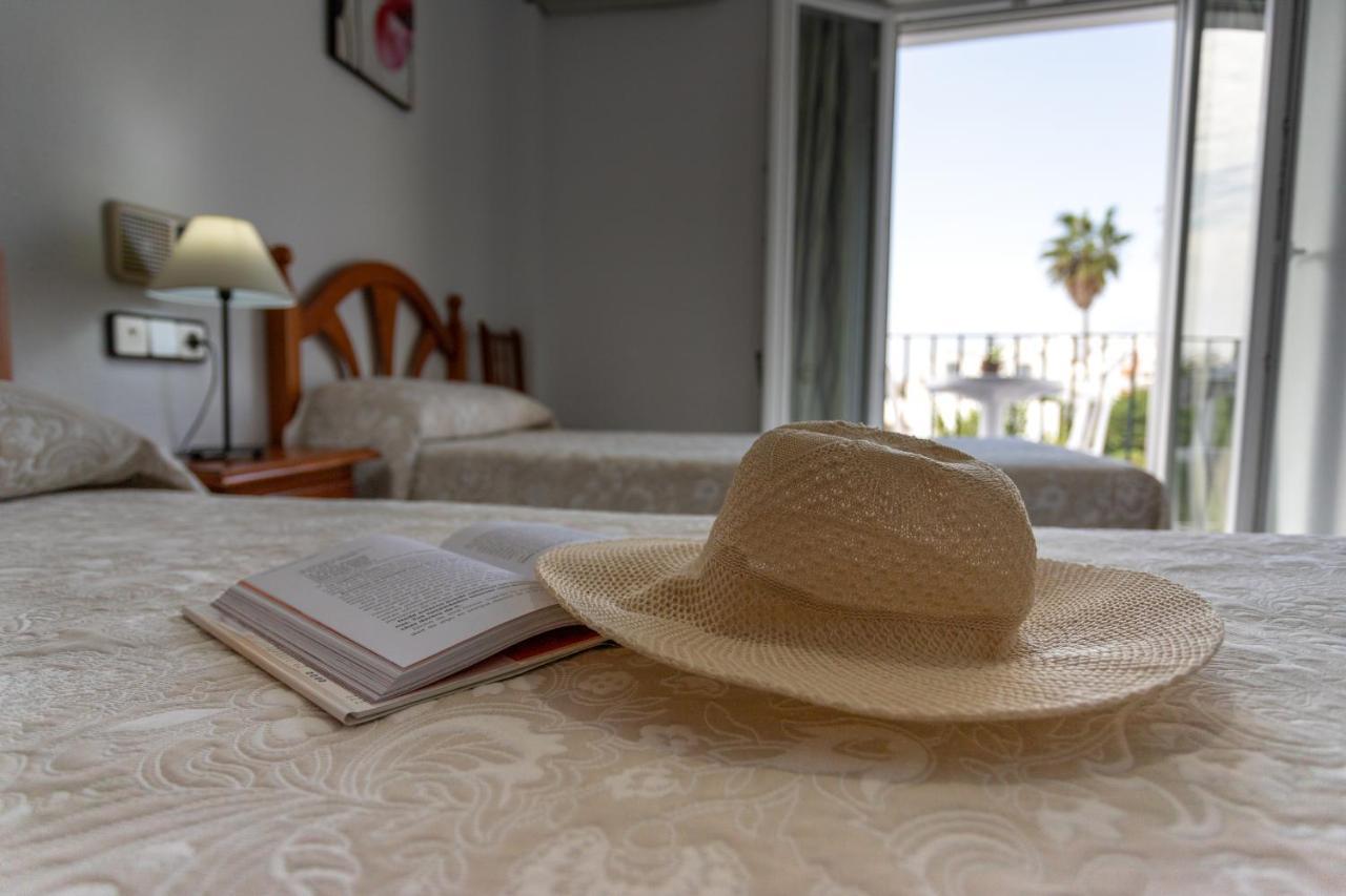 קוניל דה לה פרונטרה Hotel Oasis מראה חיצוני תמונה