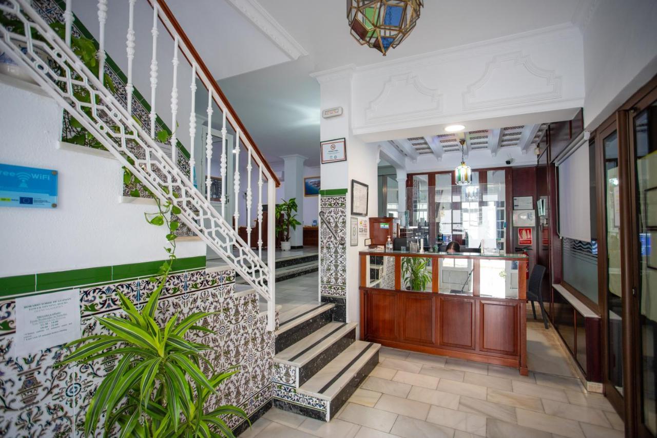 קוניל דה לה פרונטרה Hotel Oasis מראה חיצוני תמונה