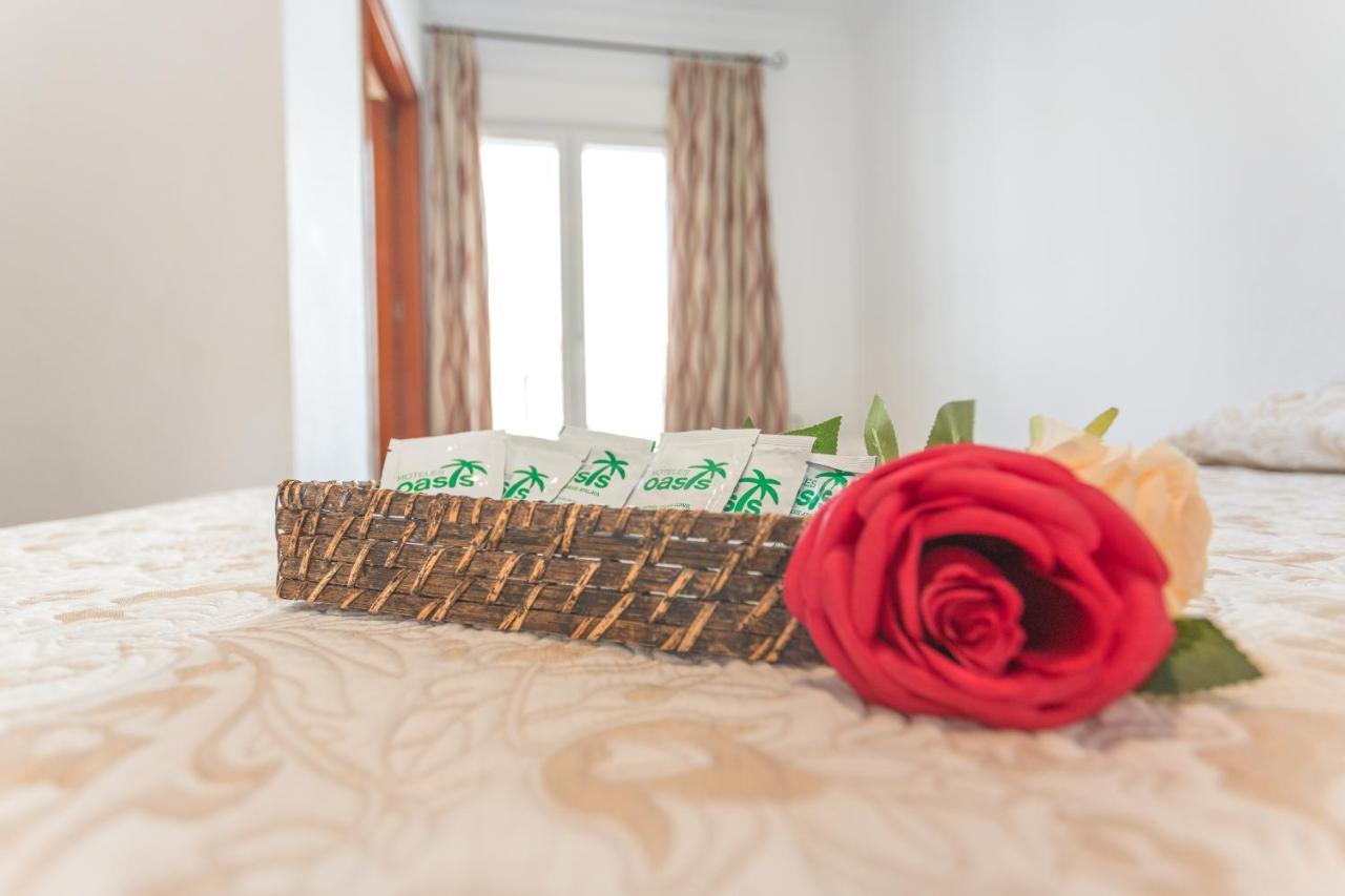 קוניל דה לה פרונטרה Hotel Oasis מראה חיצוני תמונה