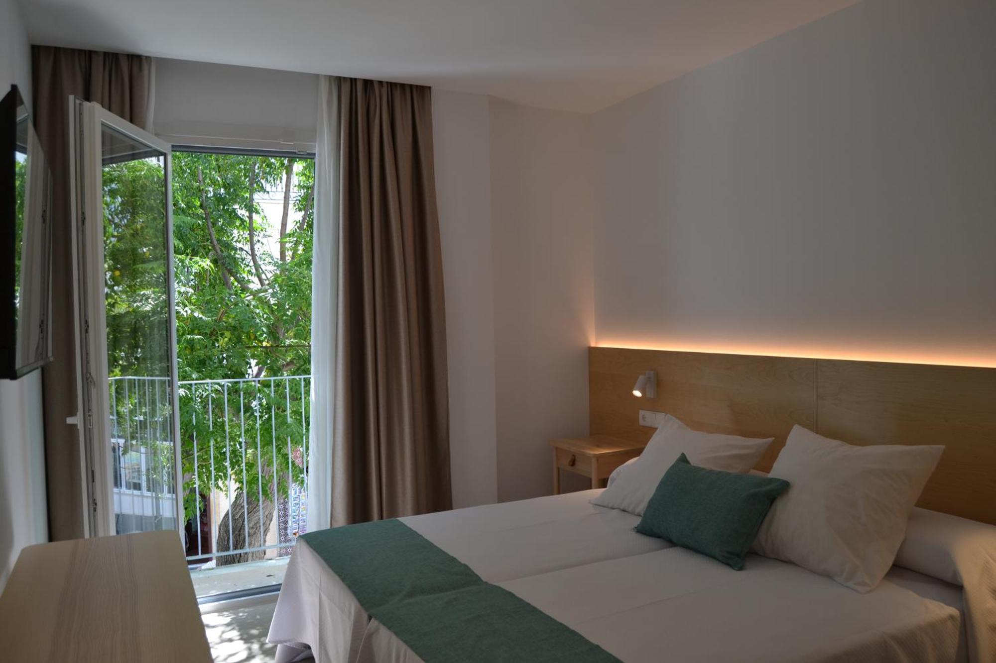 קוניל דה לה פרונטרה Hotel Oasis מראה חיצוני תמונה