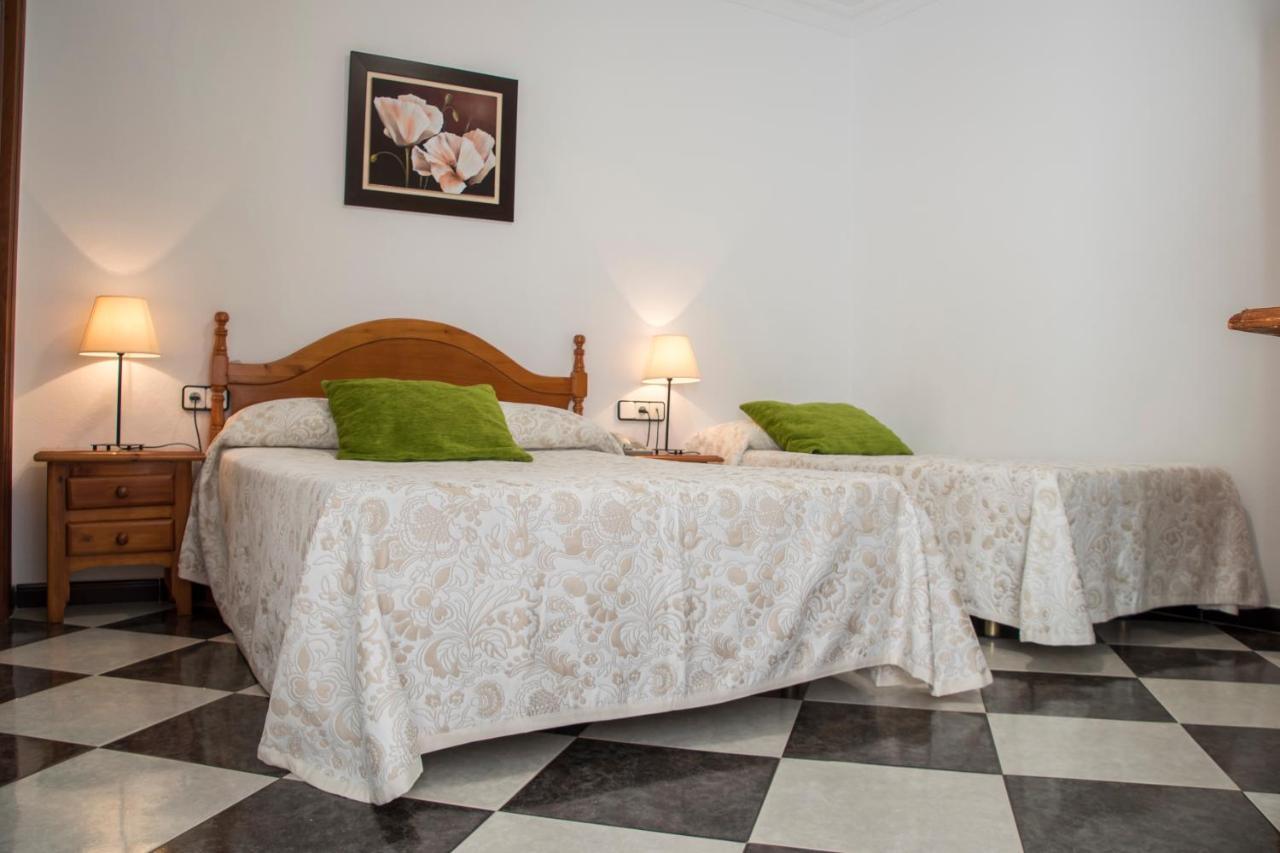 קוניל דה לה פרונטרה Hotel Oasis מראה חיצוני תמונה