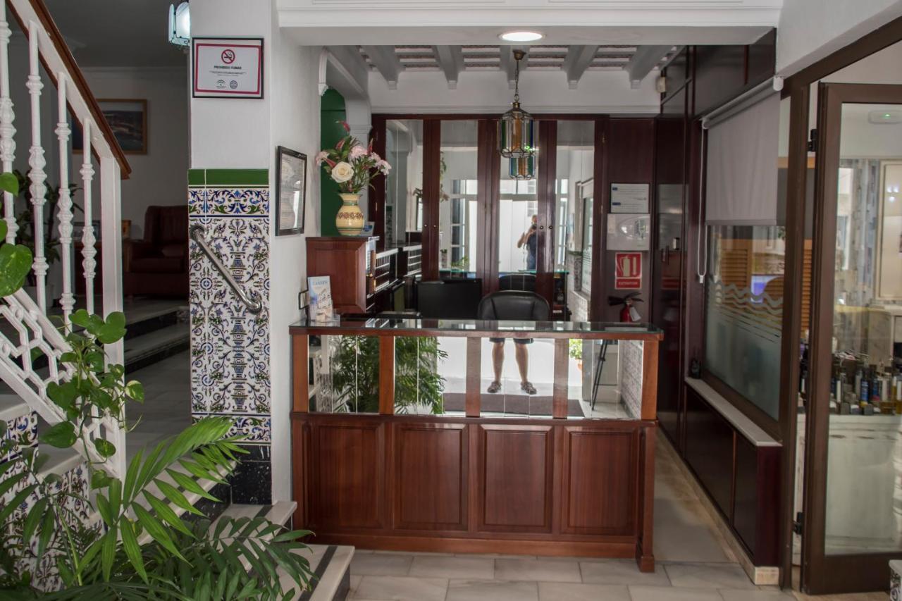 קוניל דה לה פרונטרה Hotel Oasis מראה חיצוני תמונה